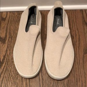Allbirds slip on tree loungers
